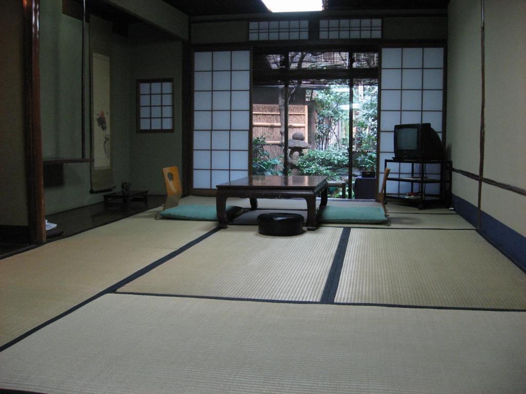 Gion Yoshiima Hotel Киото Стая снимка